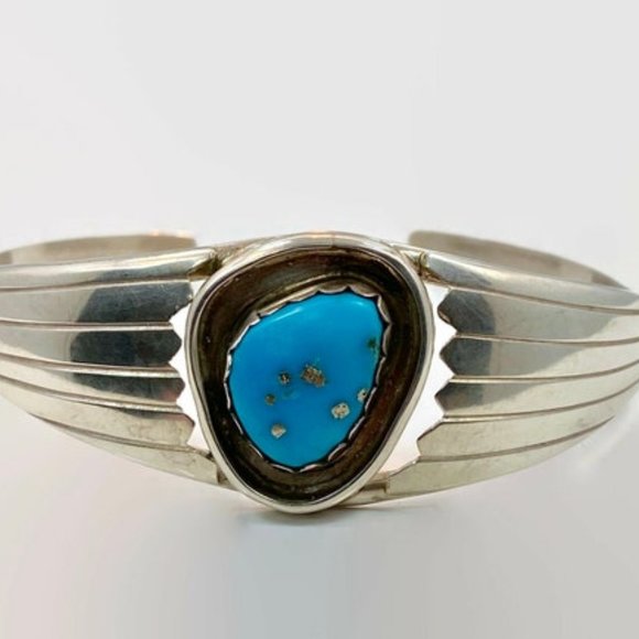 Turquoise Cuff, Sterling Silver, Vintage Bracelet, Native American, Navajo - Picture 1 of 5